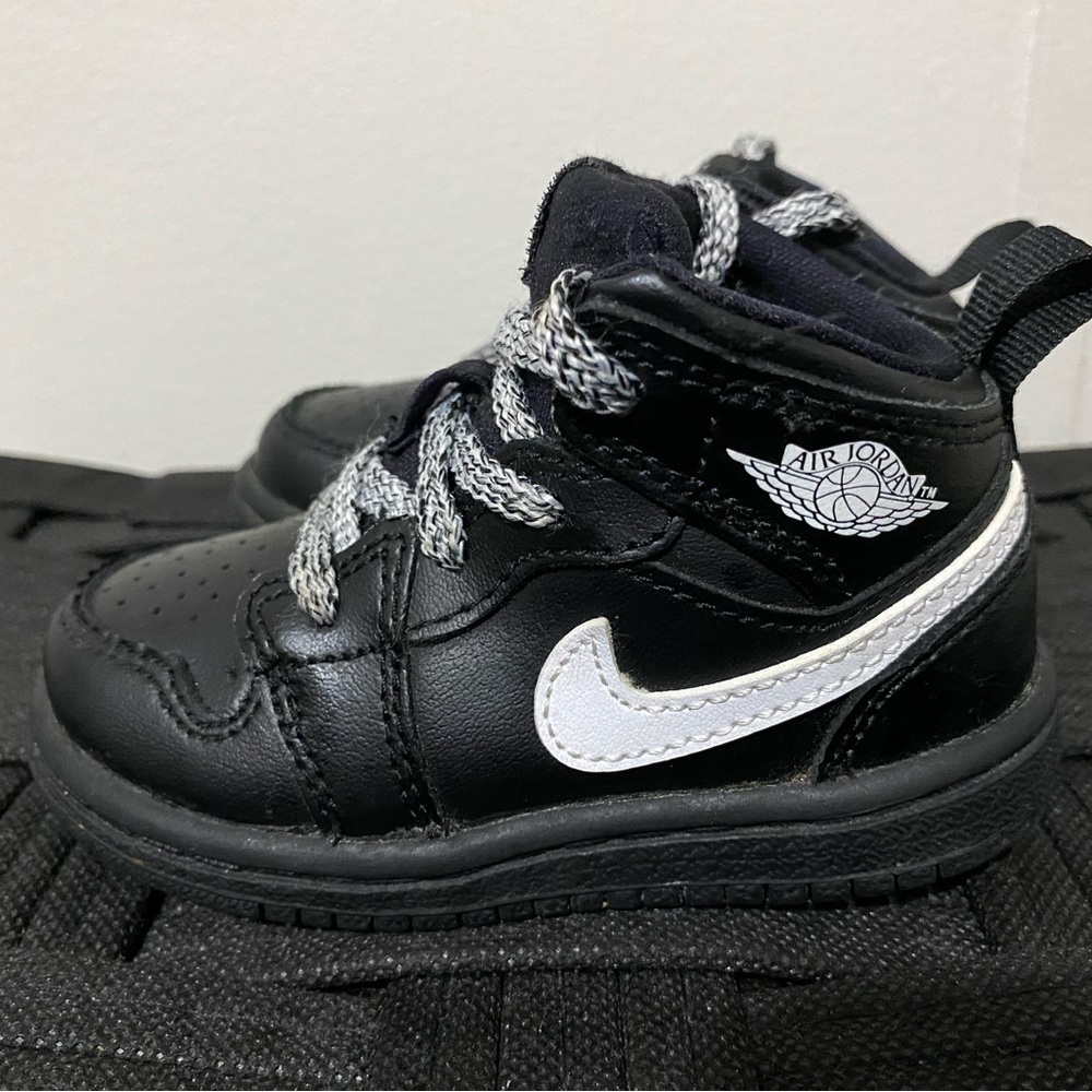 Retro Air Jordan 1